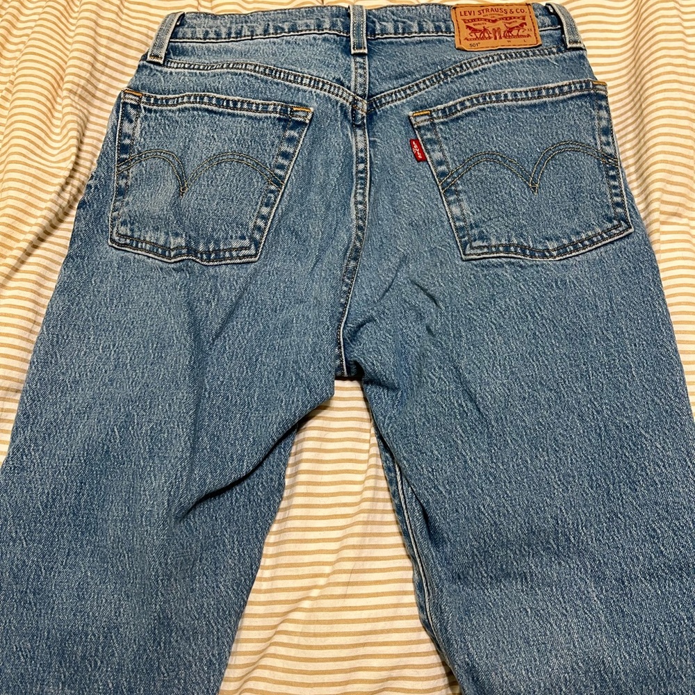 Levi 501® ORIGINAL FIT RIPPED WOMEN'S JEANS